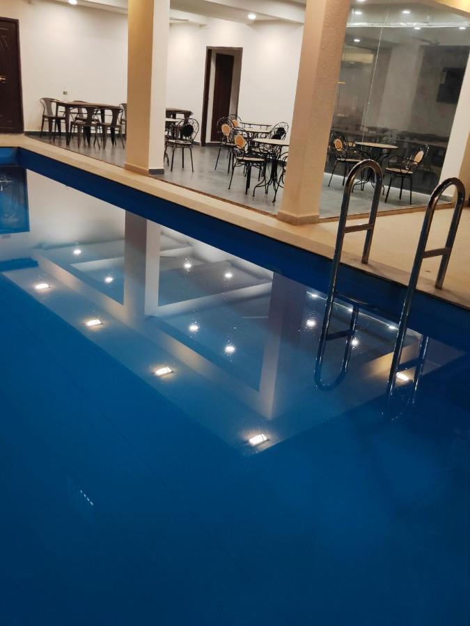 קלנגוטה Tranquil Inn מראה חיצוני תמונה